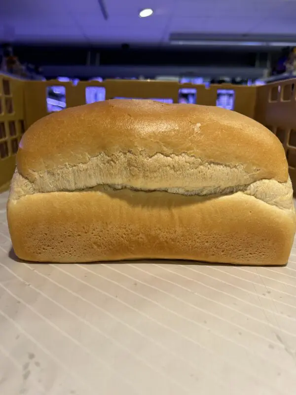 Groot lang wit brood